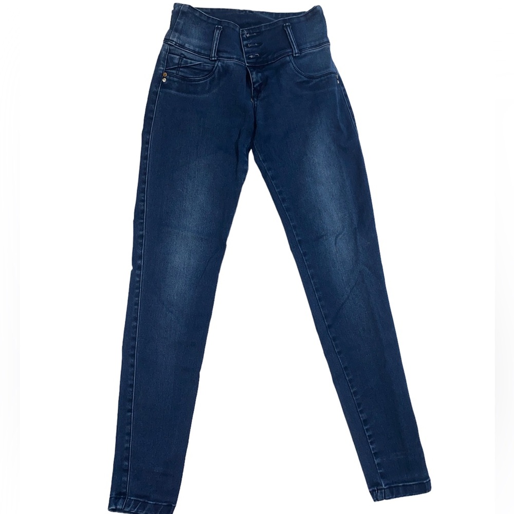 Beautiful Low Waisted Jeans